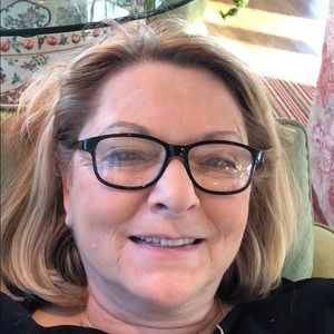 Meet your Posher, Carole